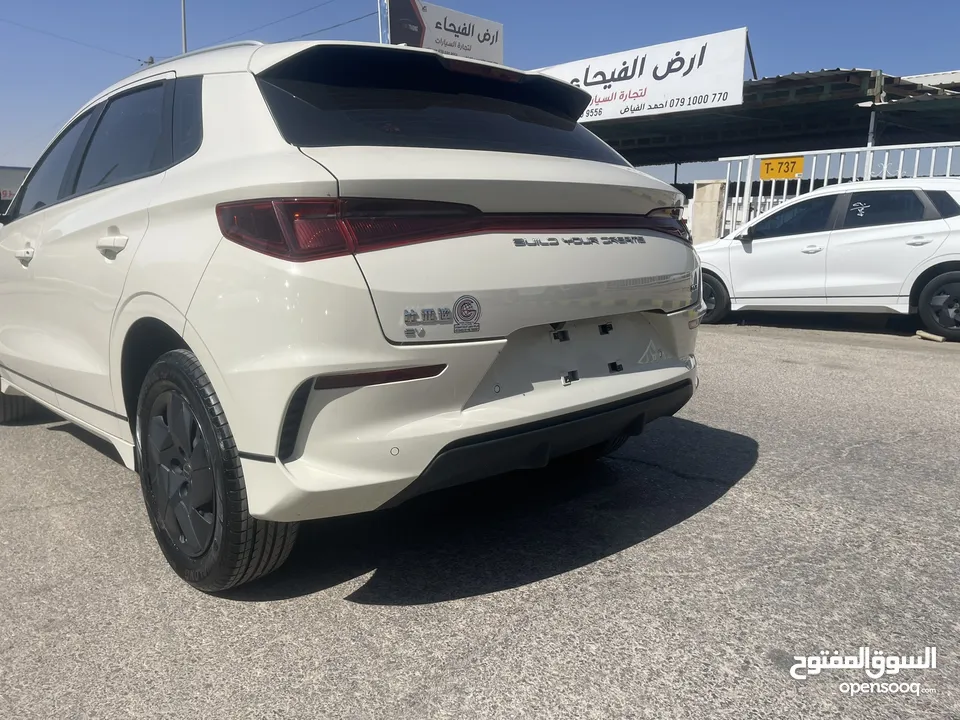 بي واي دي E2 , كمفورت 405 كيلو بالشحنه ، شبه وكاله