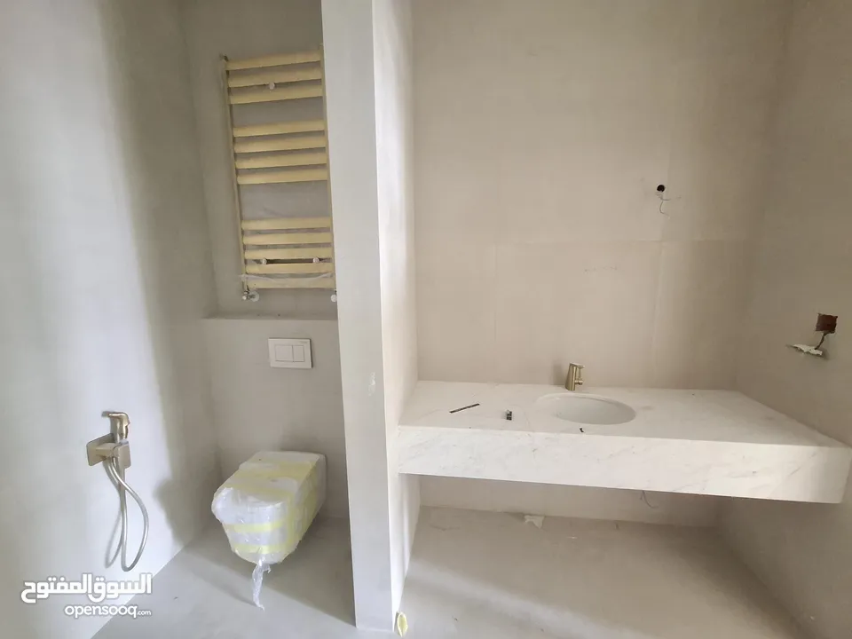 Unfurnished apartment for sale ( Property 42820 )-174782817