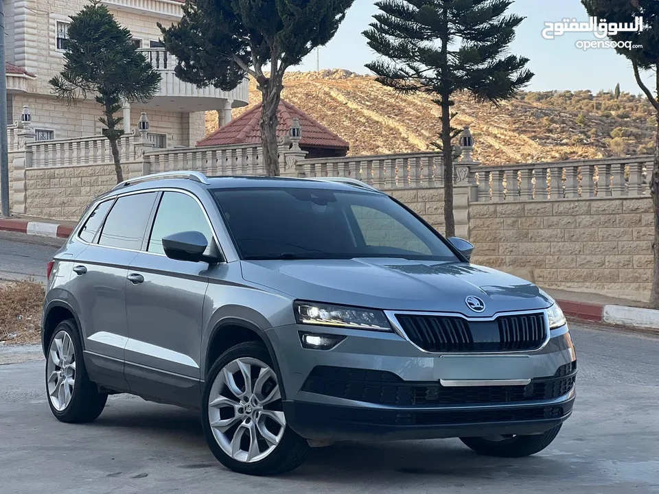 سكودا كاروك مطور2000 دفع رباعي 4×4 عداد قليل اصل شركة