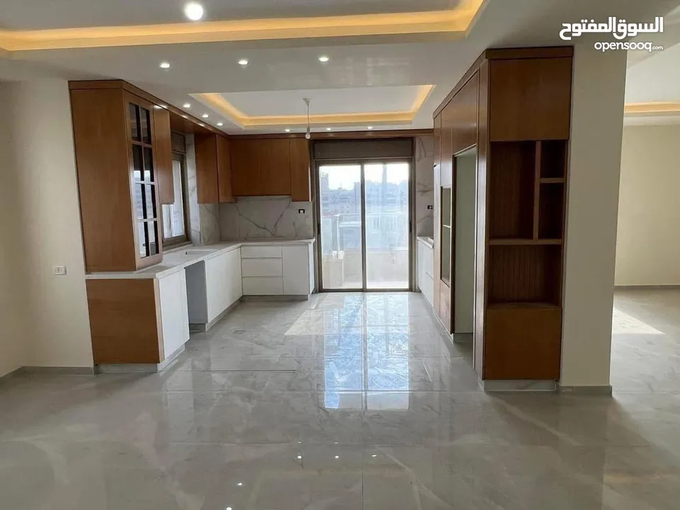 شقه للبيع في البالوع قرب بلازا مول