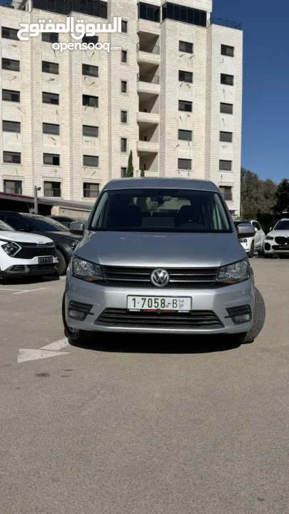 الرخصه والفحص مرفقات بالصور فولكس فاجن كادي ترخيص 2015/ركاب 6+1 محرك 2000 ديزل  جير عادي