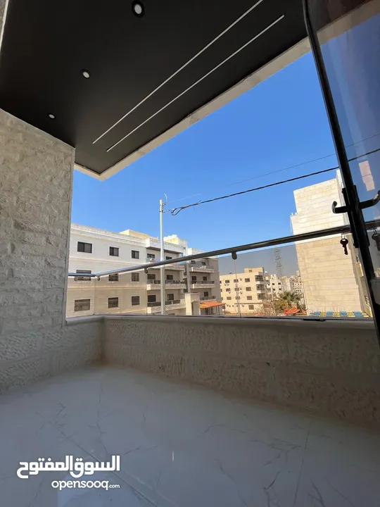 شقة مميزة للبيع في البنيات خلف جامعة البتراء