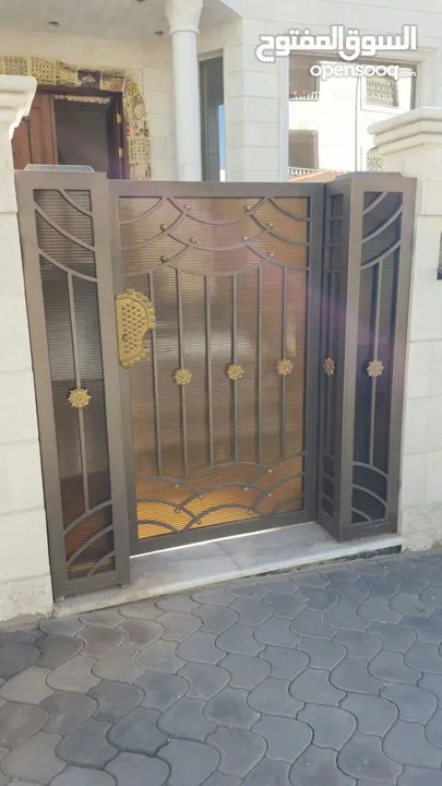 فني حداده لكافه اعمال الحداده والديكور وكافه اعمال الصيانه