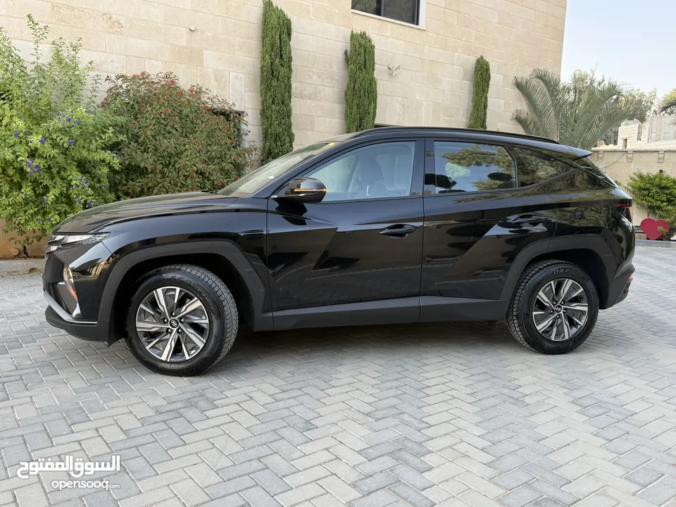 هونداي توسان ترخيص 2022 محرك 1600 هايبرد جير أوتوماتيك 240 حصان