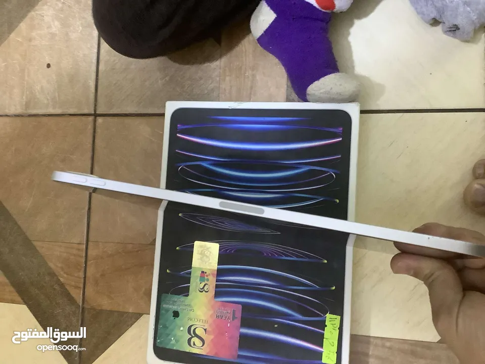 iPad 11 Pro 4th generation M2 ذاكره 256