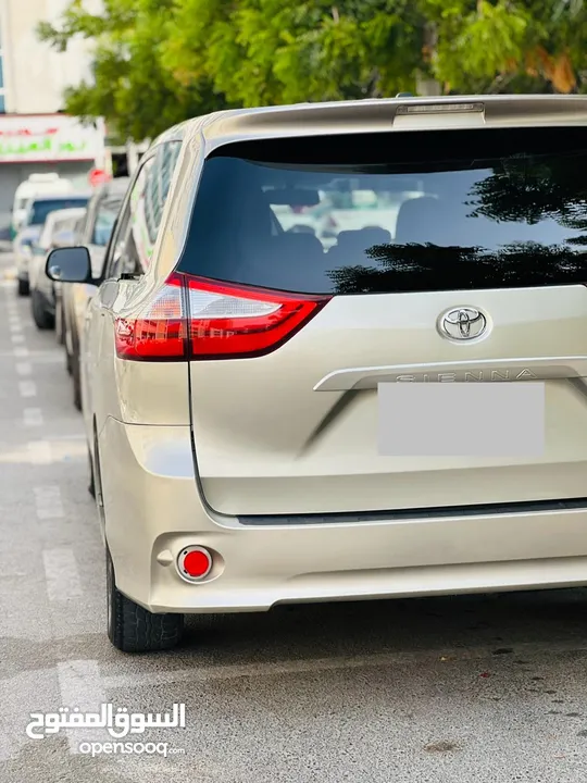 Toyota sienna