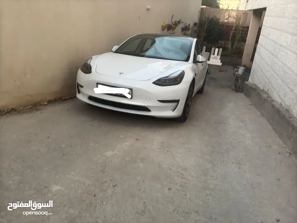 Tesla Model 3 - 2023  بحالة ممتازة