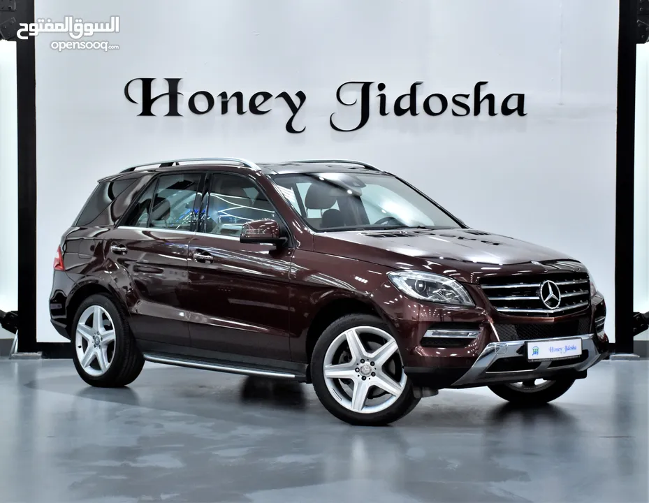 Mercedes Benz ML350 ( 2014 Model ) in Burgundy Color GCC Specs