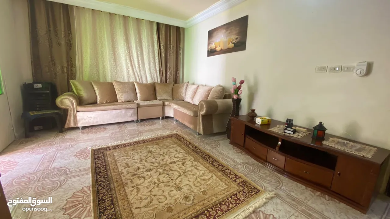 شقق مفروشه للايجار اليومي ومزارع واكواخ  ومسابح مع اجمل الاطلالات خصوصيه كامله