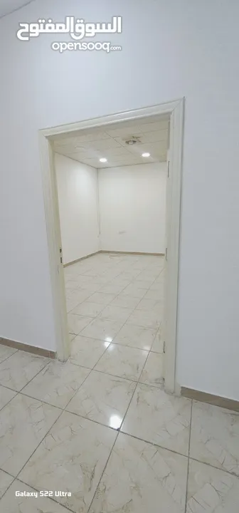 مكتب كبير للإيجار.بسعر مغري