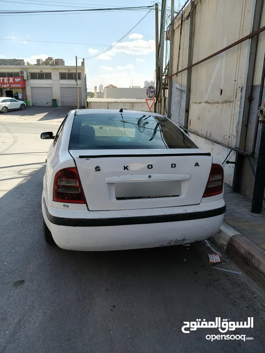 سكوديا اوكتافيا 2004