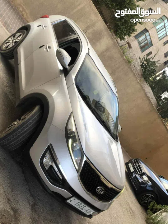 كيا سبورتاج 2015 في الرخصة للبيع كاش او بدل فحص ممتاز دهان 3 قطع فقط تنازل مباشر 4*4