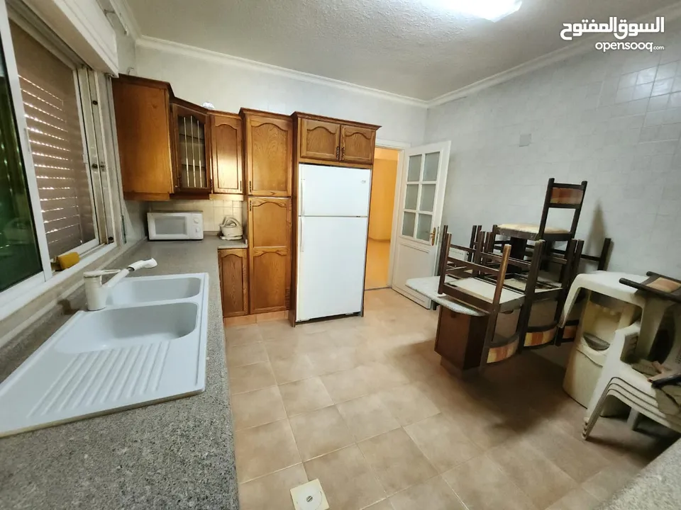شقة للبيع في دير غبار ref : 14399