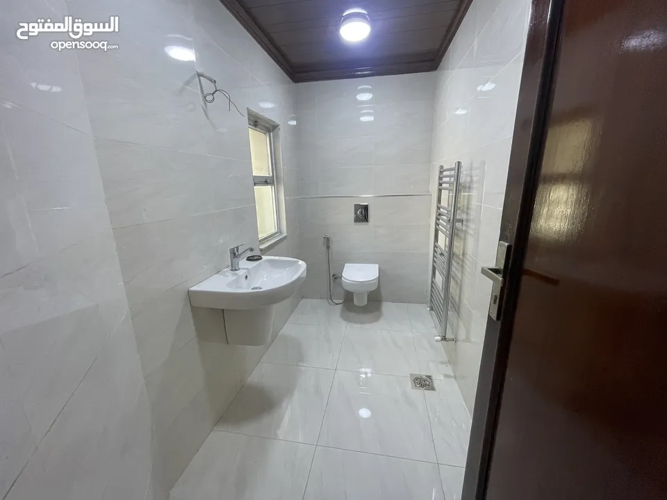 فيلا مجددة بالكامل للايجار في الشميساني ( Property 39160 ) سنوي فقط