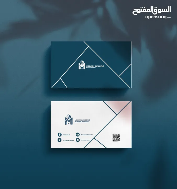 مصمم هويات بصرية ومدير إبداعي