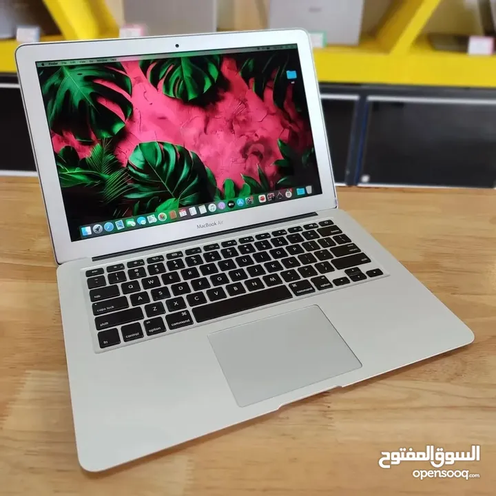 MAC BOOK AIR 20