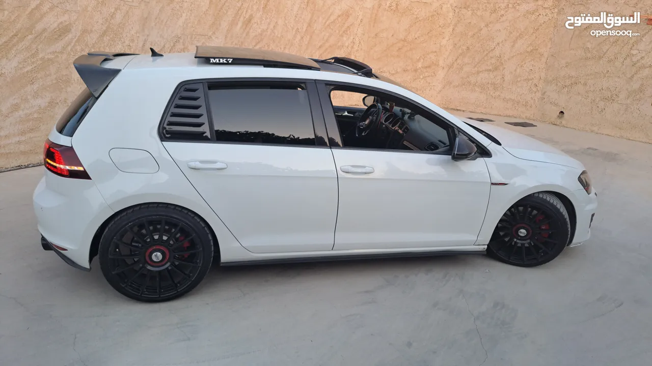 البيع كككاش فقط بسبب السفر جولف gti mk7 2015 fullllll الماني مش خليجي