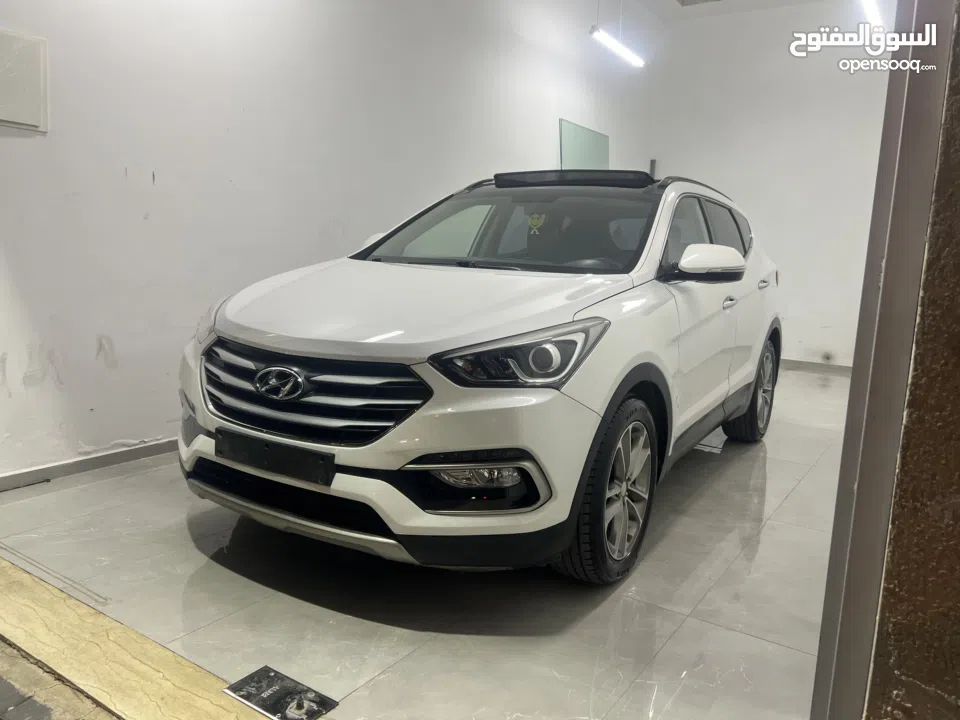 هونداااااي سنتافيه 2017 مطور 2000 ديزل اتوماتيك فل الفل اضافات بنورامااااااا لون ابيض ملوكي جب