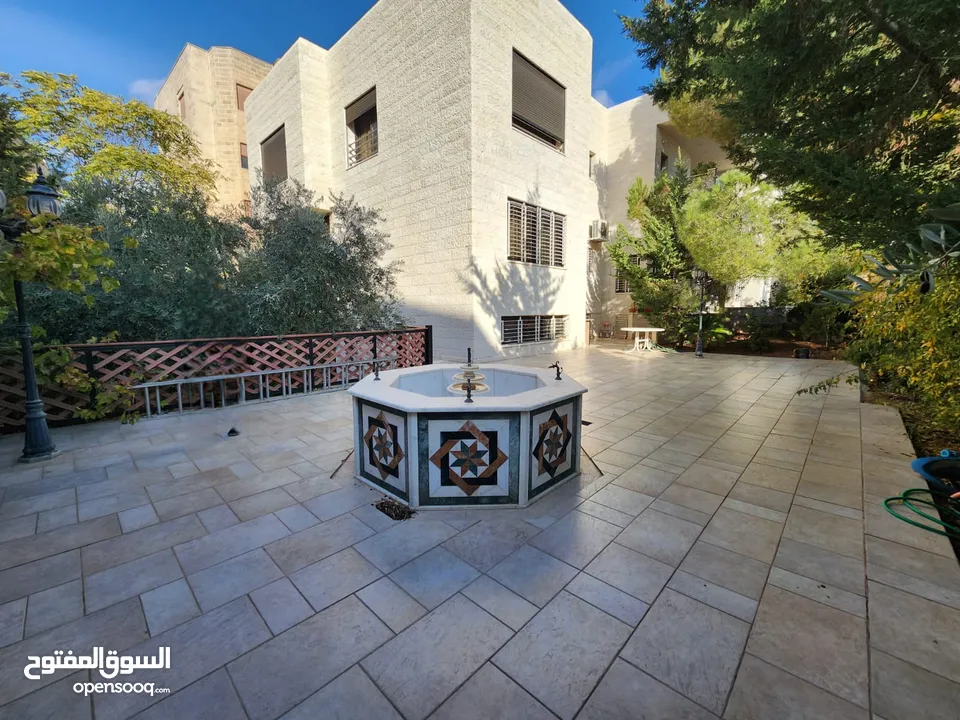 طابق ارضي من ضمن فيلا للإيجار في الصويفية ref : 14248