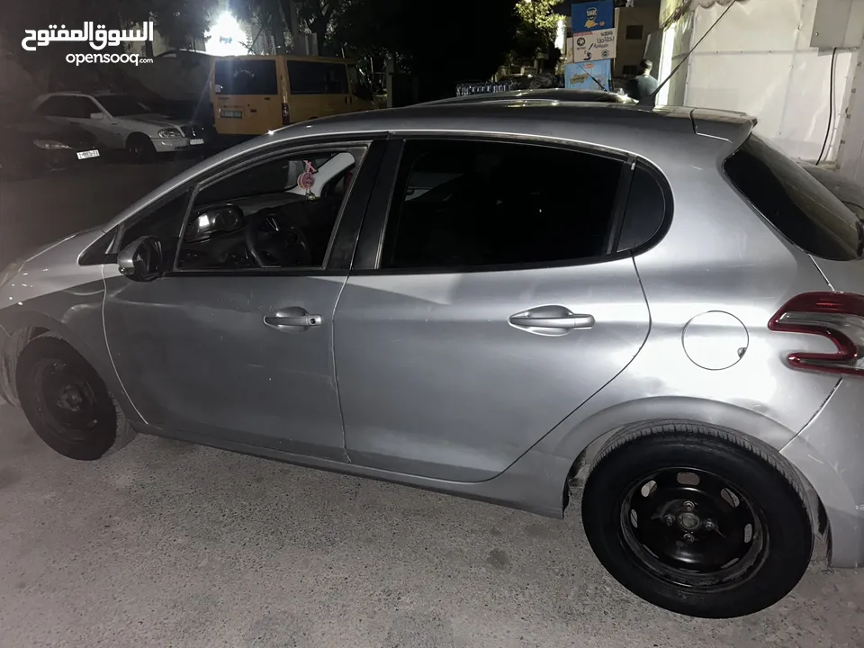 بيجو 208 موجودة برام الله