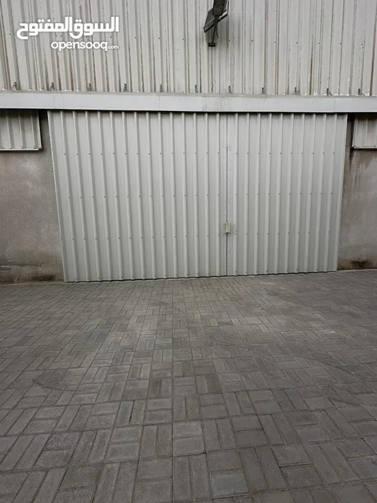 (مستودع جديد فاخر في الورسان 3، (دبي Luxurious Brand New Warehouse in Al Warsan 3, (Dubai)