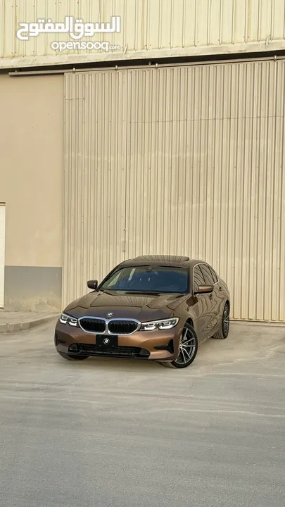 سعر حصري ونهائي - BMW 330 بي ام 2020 بلون نادر جداً