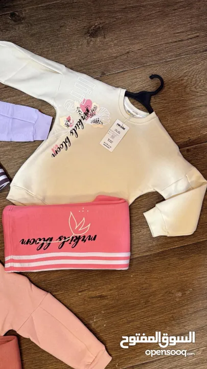 معرض مون لايت للملابس الأطفال وتجهيز العرائس وبأسعار منافسة للجميع ومتوفر خدمة توصيل لجميع قطاع غزة