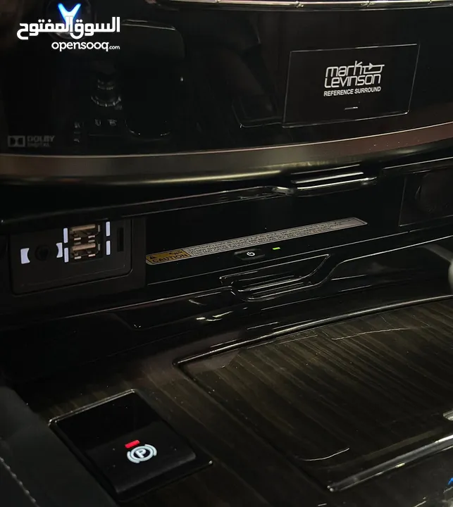 Lexus LX570 2019