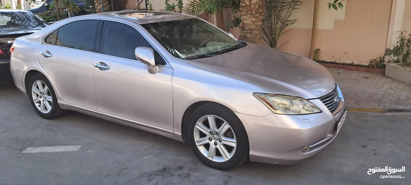 السلام عليكم للبيع لكزس ES350 موديل 2009 فول اوبشن وكالة البحرين الممشى 200 Km المواصفات فتحة