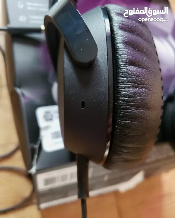 SKULLCANDY RIFF  - WIRED HEADPHONE IN EXCELLENT CONDITION