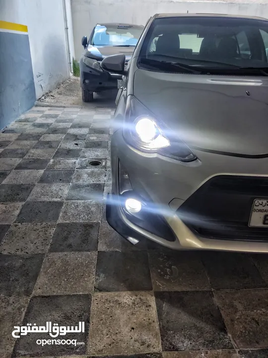 تويوتا بريوس س Toyota prius c للبيع