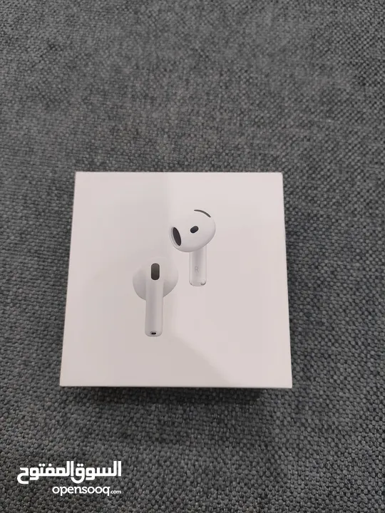 Airpods 4 with noise cancellation للبيع