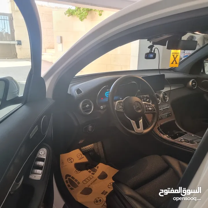 GLC 300e مرسيدس بنز