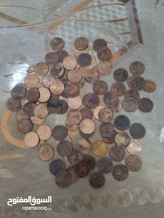 عملات معدنية وورقيه عدد 250 قطعه تقريبا اقرأ الوصف تحت