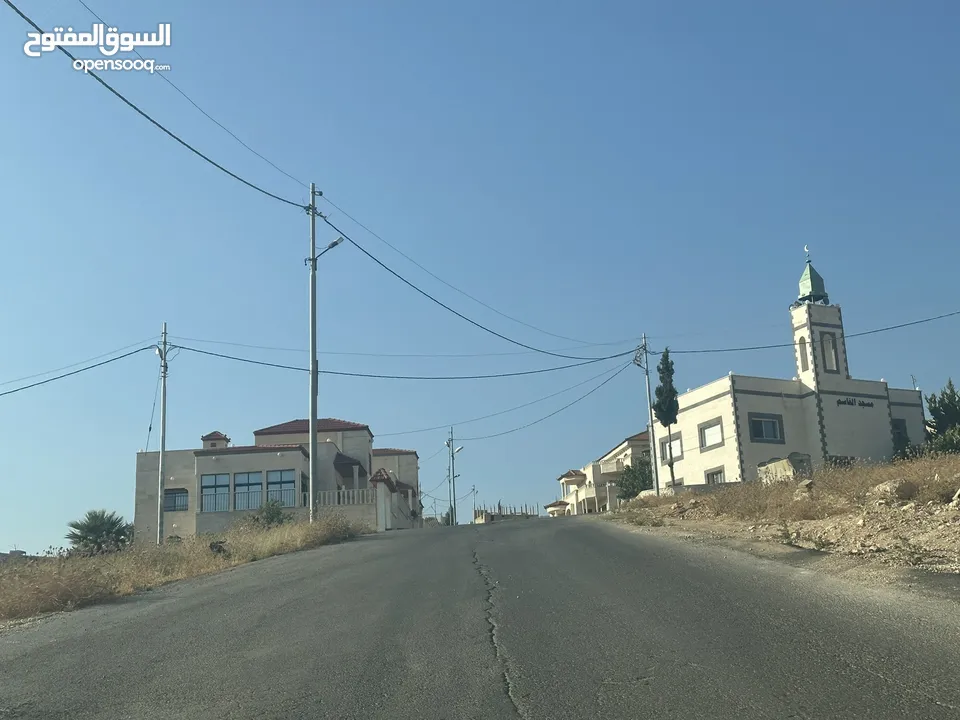 ( فرصة العُمر ) أجمل قطعة في منطقة ام رمانة في أجمل الاحياء السكنية في المنطقة ( منطقة قصور وفلل )