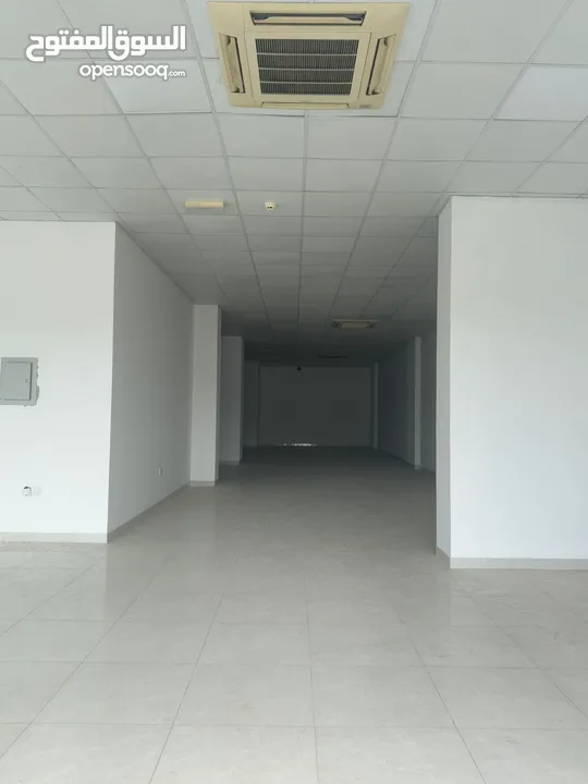 Shop for rent alhail north محل للايجار الحيل الشمالية