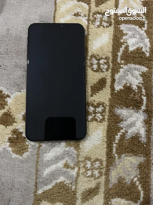 آيفون xs max