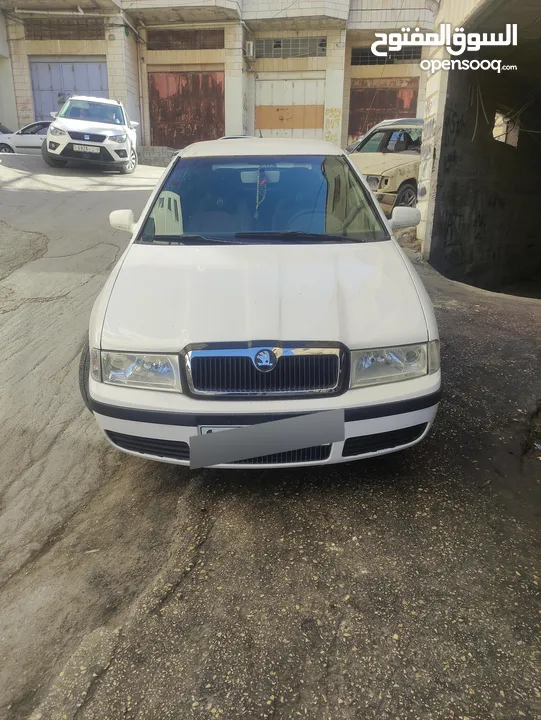 اوكتافيا تور2004