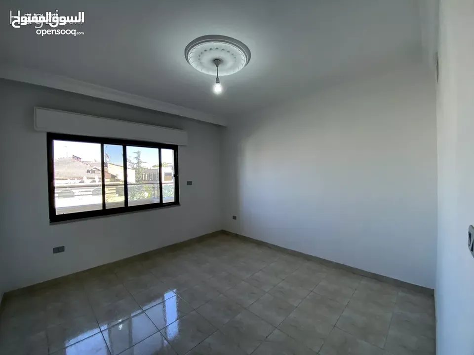 شقة غير مفروشة للإيجار 200م2 ( Property 14339 ) سنوي فقط