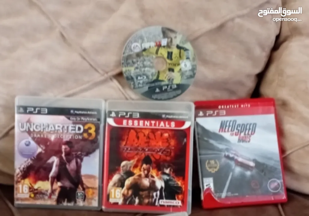 بلايستيشن 3 سوبر سليم بحالة ممتازة مع ألعاب – استعمال خفيف موديل 2013 بفتح افضل الالعاب