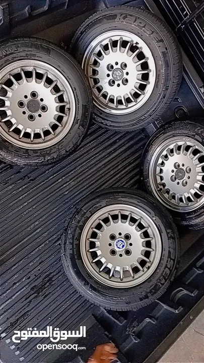 جنط بوز نمر  قياس 14   جنط BMW E30  اربع براغي  اصلي مختوم  بحاله ممتازة  كاوشوك جديد