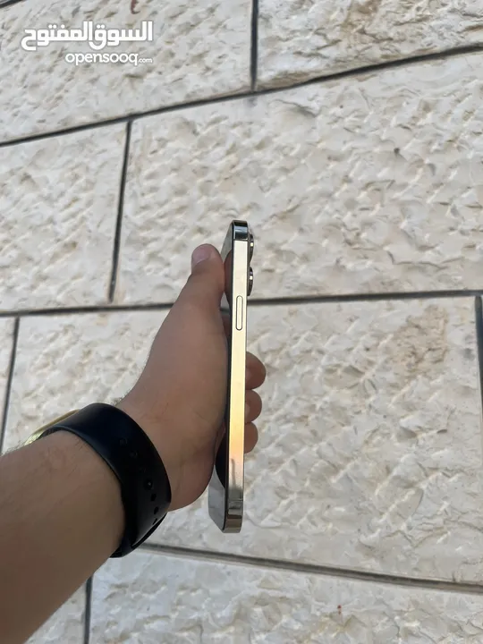 ايفون 14 برو ماكس