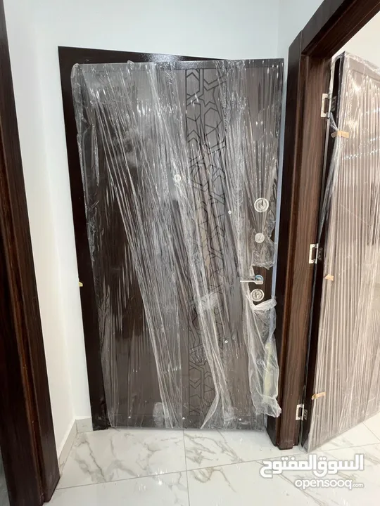 طابق ثاني في ضاحية الياسمين تشطيب حديث
