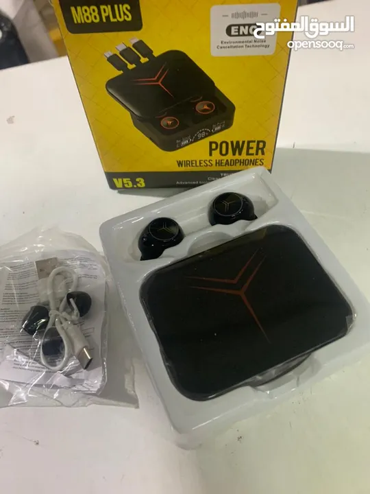 Écouteurs sans fil M88 PLUS avec Powerbank. Écouteurs sans fil M88 PLUS avec Powerbank