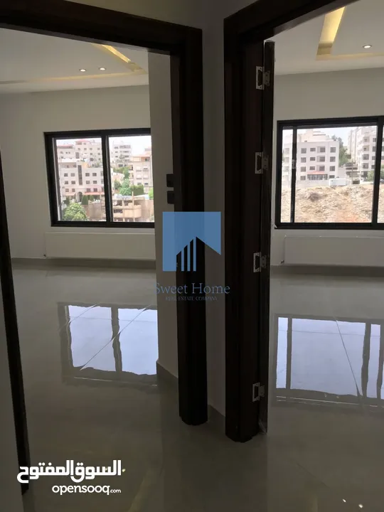 شقة فاخرة للبيع في الكرسي - خلف إدارة السير طابق اول 165م تشطيب سوبر ديلوكس لم تسكن