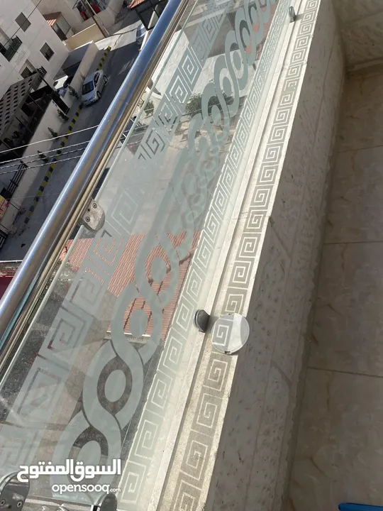 دربزين بلكونة خارجي سيكوريت (زجاج)