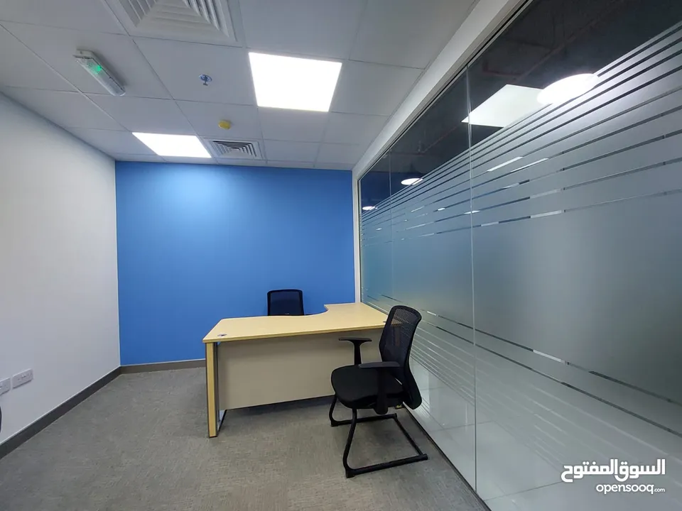 1 Desk Office Space for Small Companies in Qurum