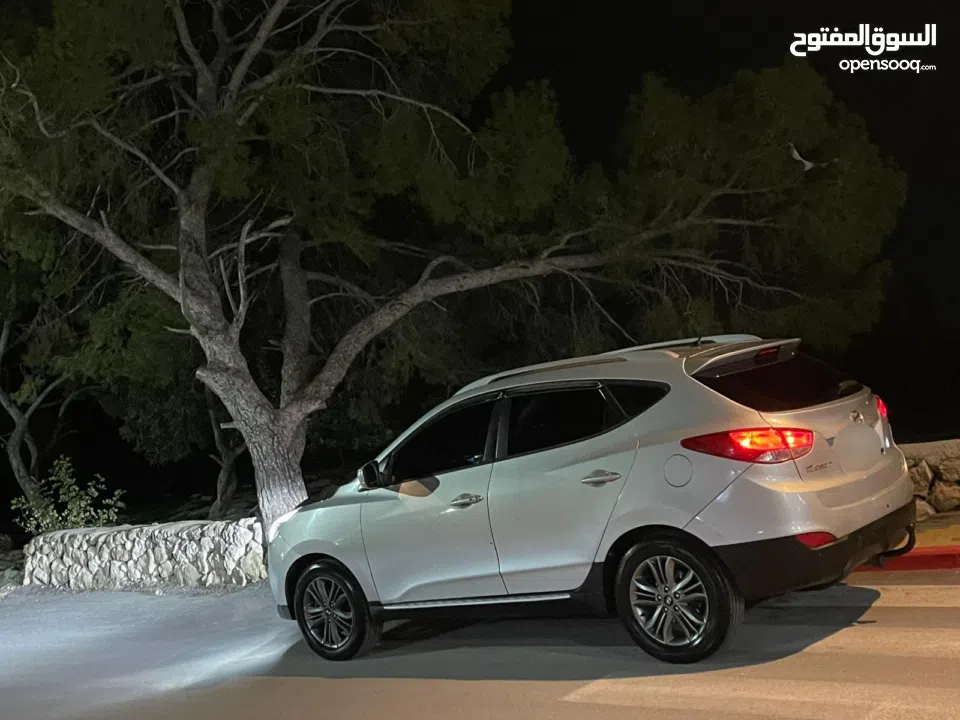 جب هونداي توسان 2014 دفع رباعي .هوك وصلة جر . فل اضافات بدون فتحة