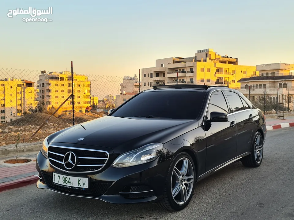 Mercedes Benz E200 / W212  فل إضافات مع بانوراما / صالون جلد بني عداد حقيقي 102,000 K.M / فحص نخب