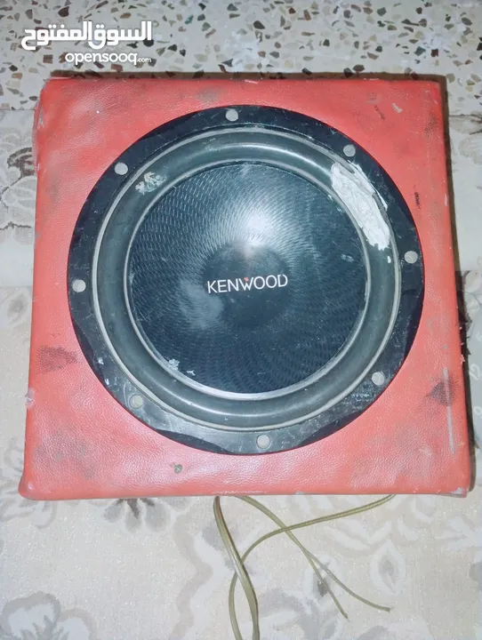 سماعة KENWOOD مع صندوقها